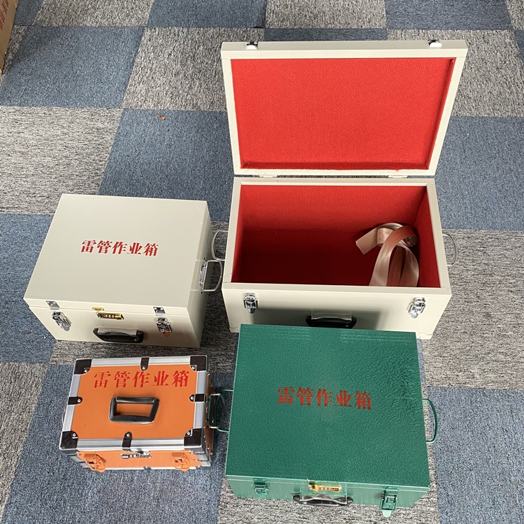 昌乐爆破工程作业箱如何选择？玻璃钢与传统材质的全面对比